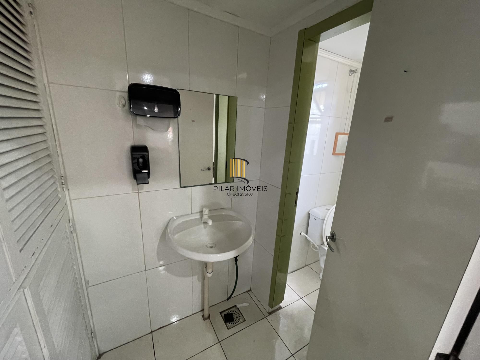Sala comercial com 73 metros privativos no Bairro Floresta
