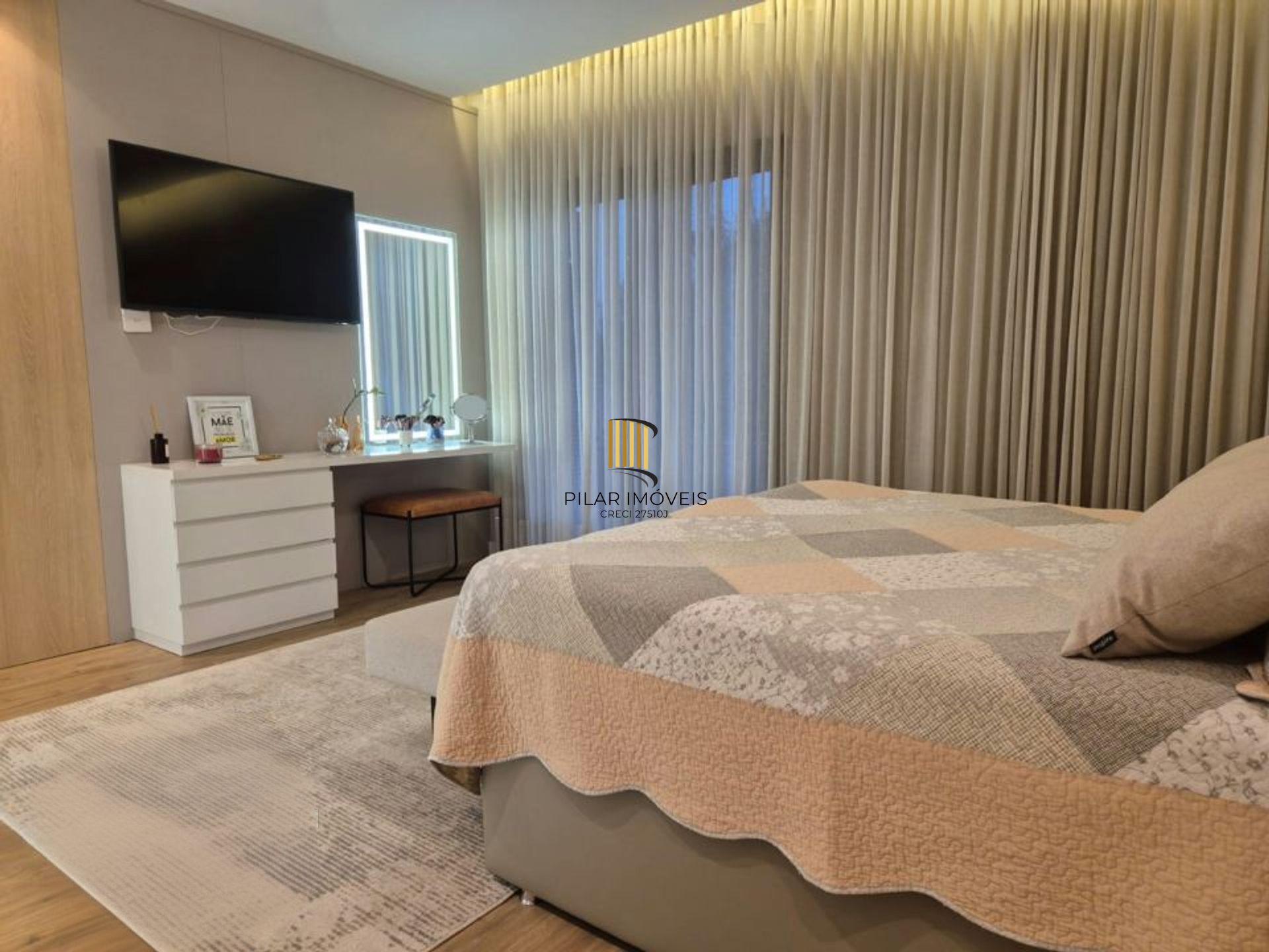 Casa de 3 dormitórios e 2 vagas de garagem coberta Canoas.