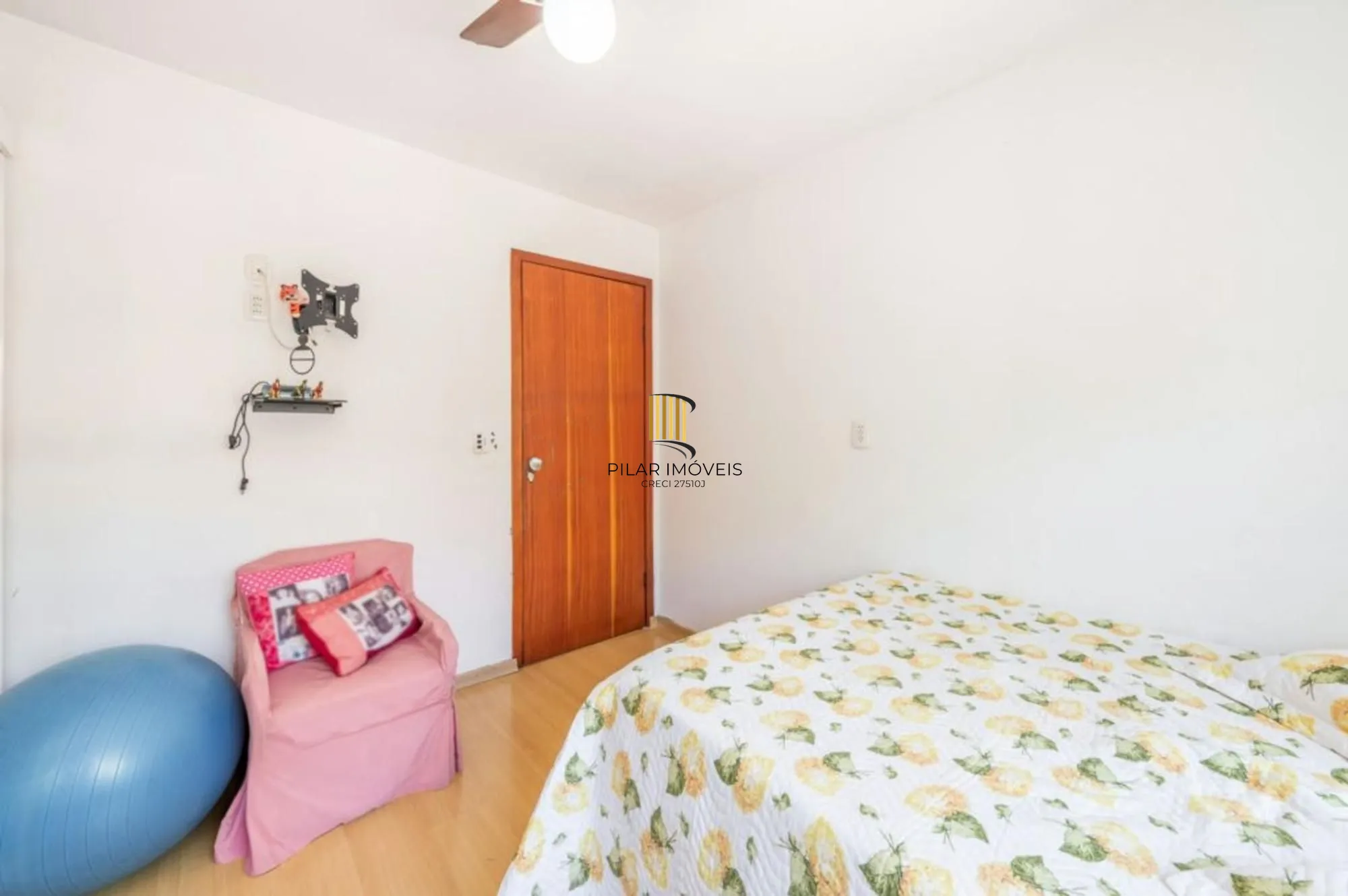 Casa 3 quartos, 2 suítes, 3 vagas no Rio Branco