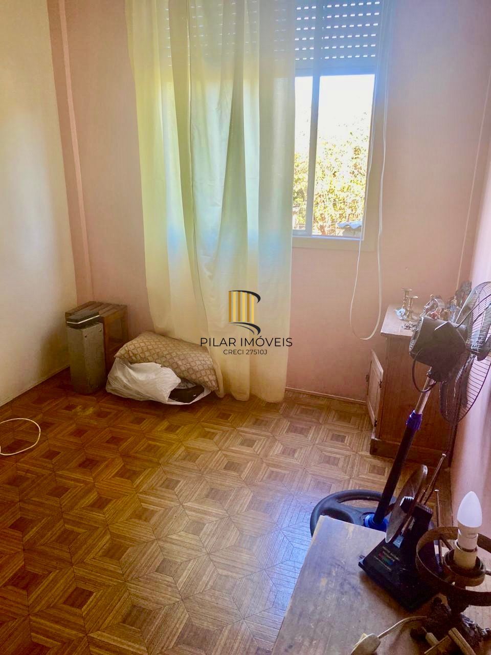 Apartamento de 2 dormitórios Segundo andar Bairro Camaqua em Porto Alegre