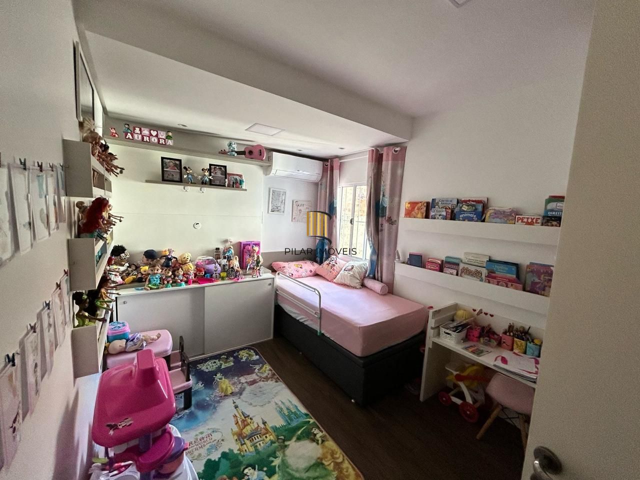 Casa com 3 dormitórios em Cachoeirinha