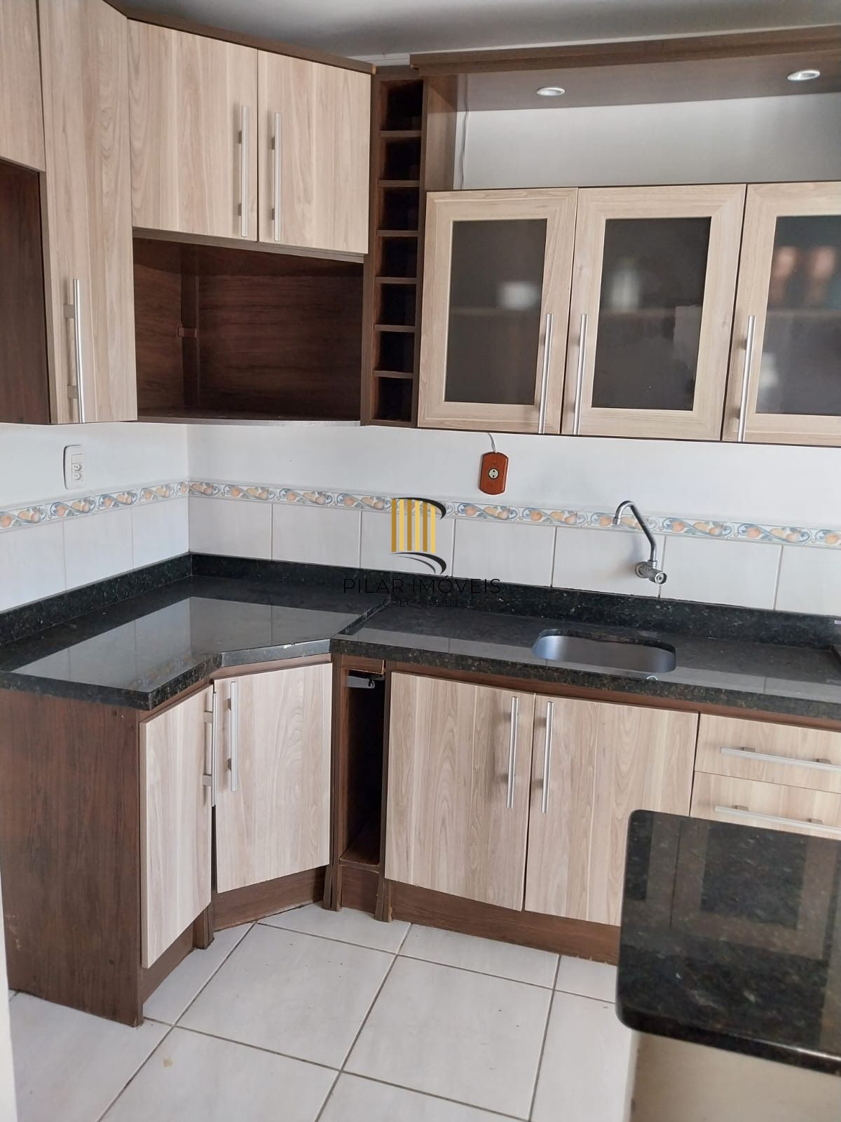 Apartamento de 2 quartos no segundo andar semi mobiliado em Gravataí