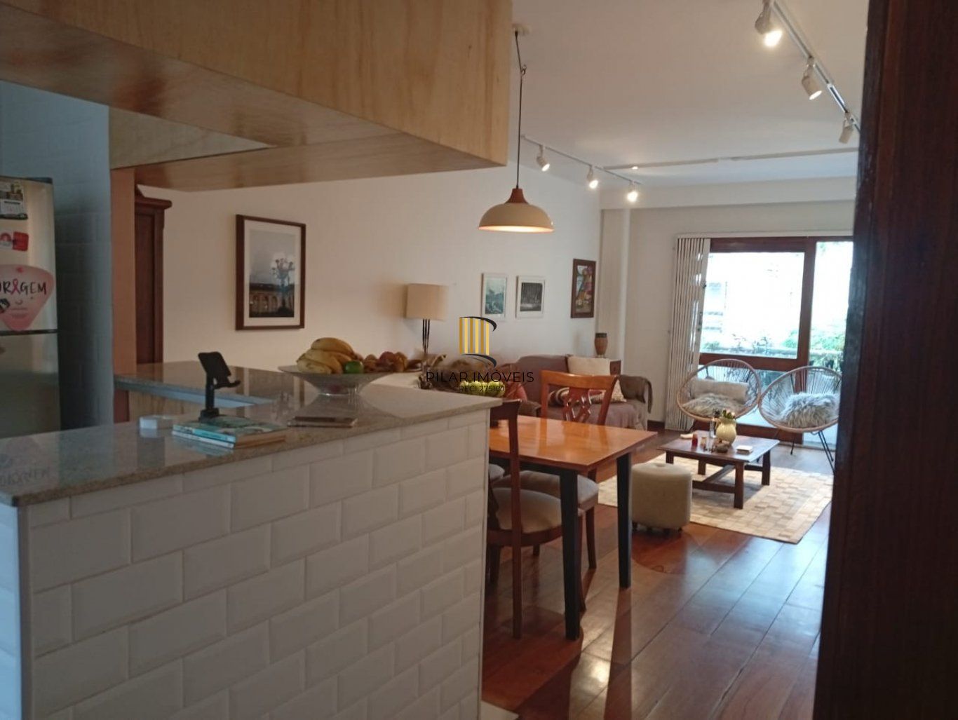 Apartamento com 3 quartos, vaga e sacada no bairro Jardim botânico