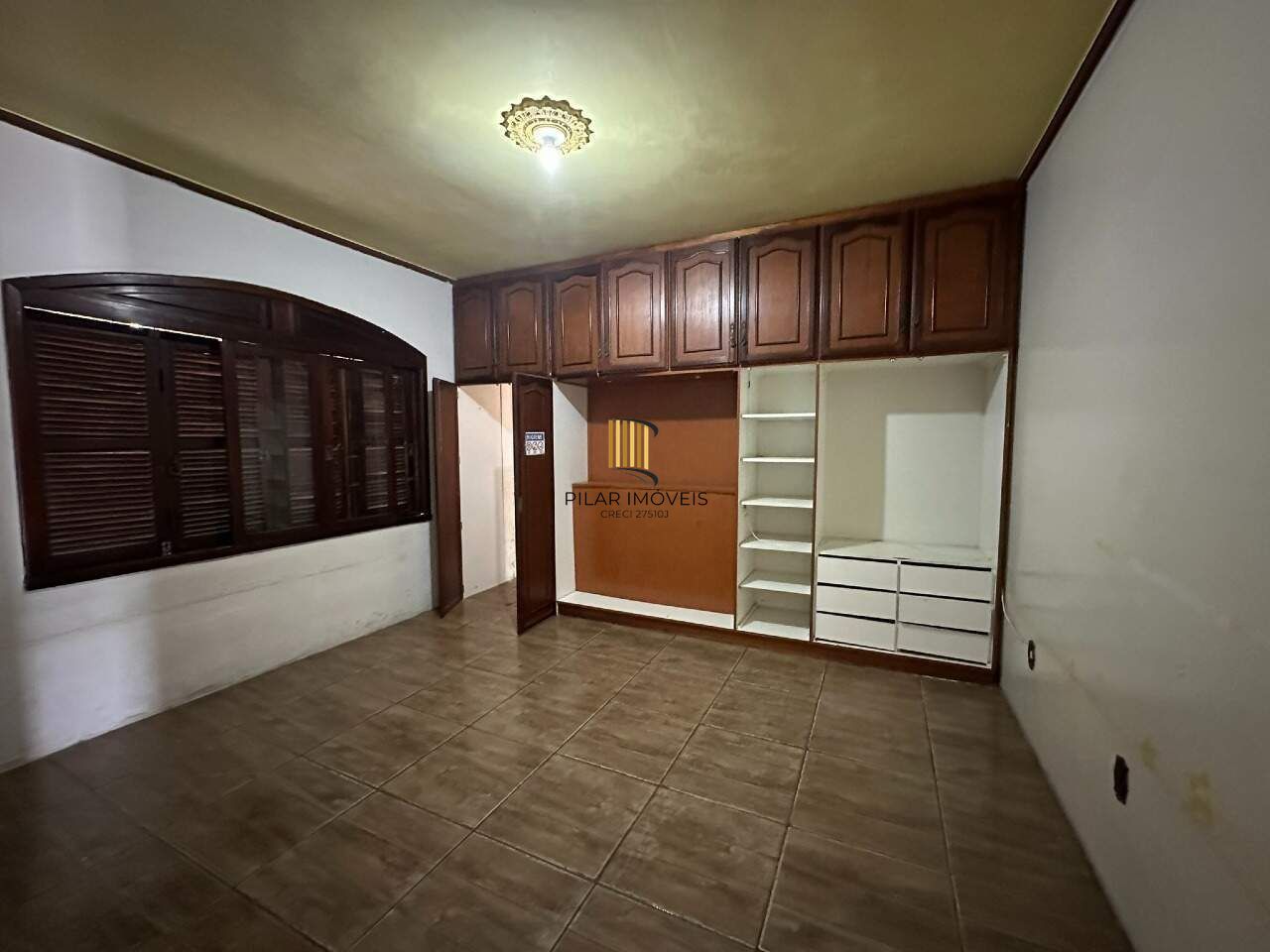 Casa 3 dormitórios na Rua Santa Isabel em Viamão-RS
