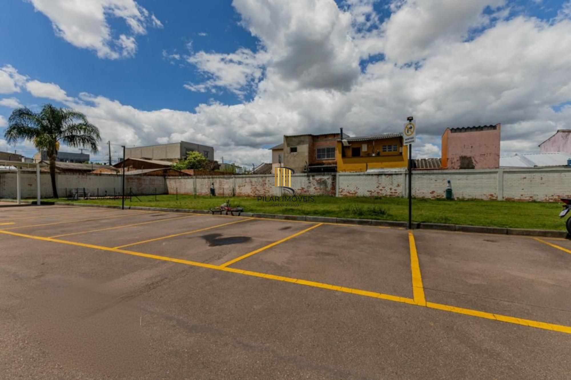 Apartamento de 2 dormitórios, 1 vaga de garagem no bairro Igara em Canoas.