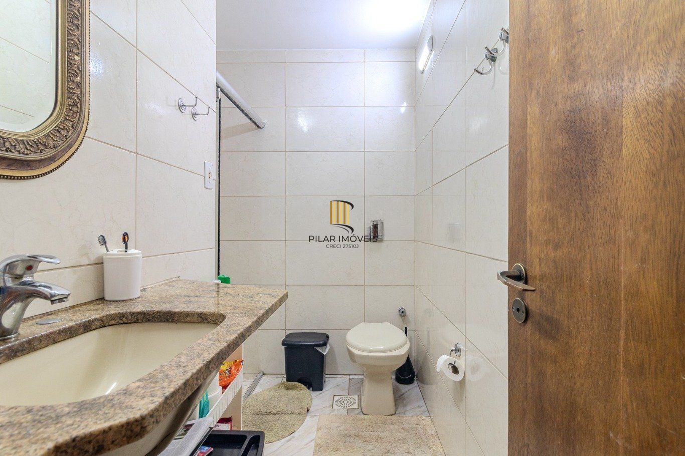 Apartamento de 3 dormitórios, 2 vagas no bairro Moinhos de Vento.
