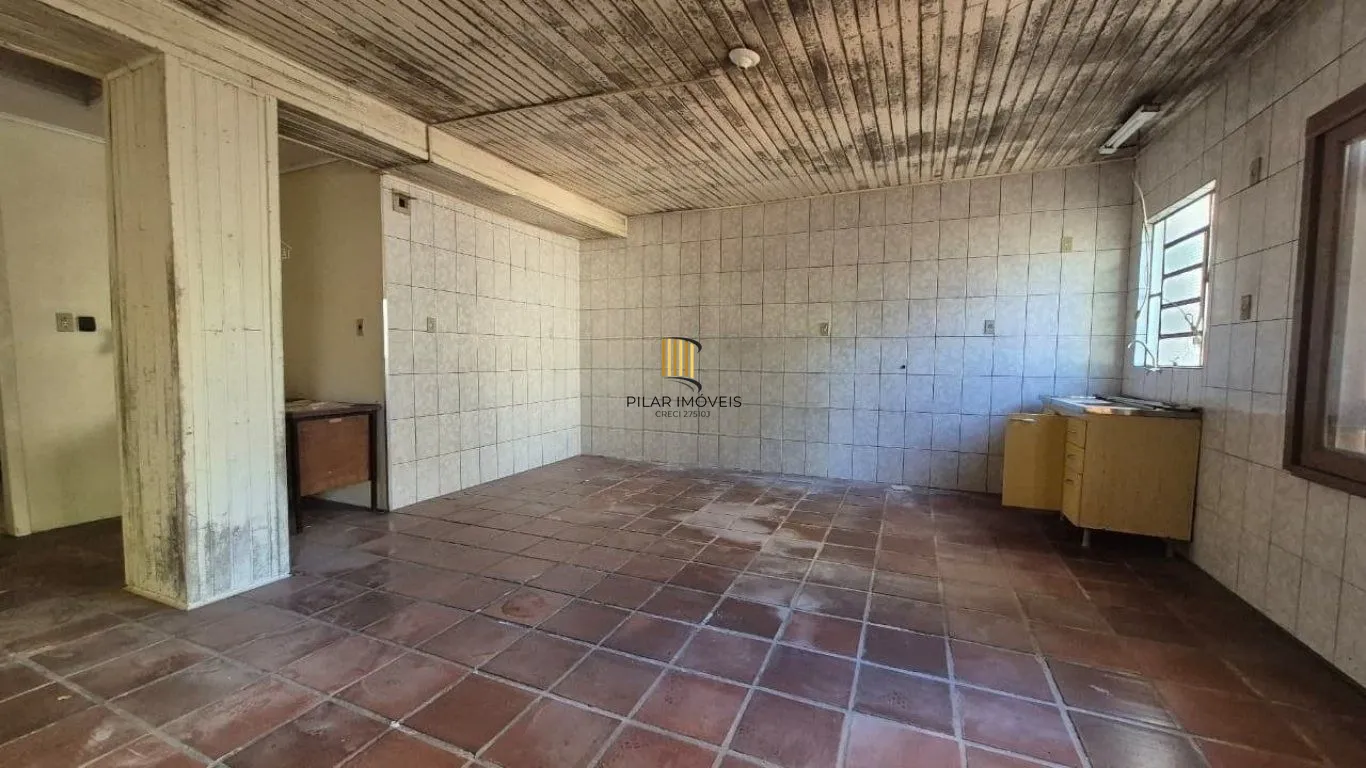 Casa de 3 quartos e 5 vagas de garagem em Canoas.