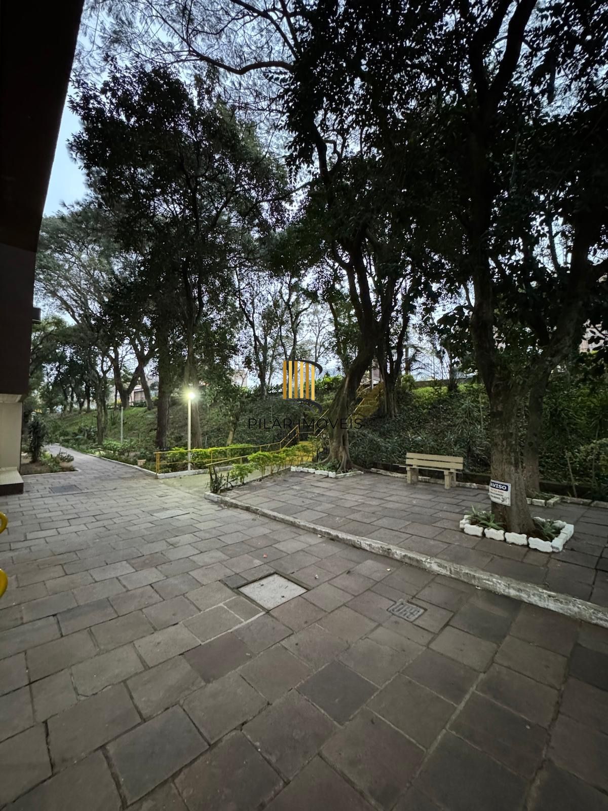 Apartamento com 1 Quarto e 1 vaga à Venda, 42 m² por R$ 200mil Bairro Cristal