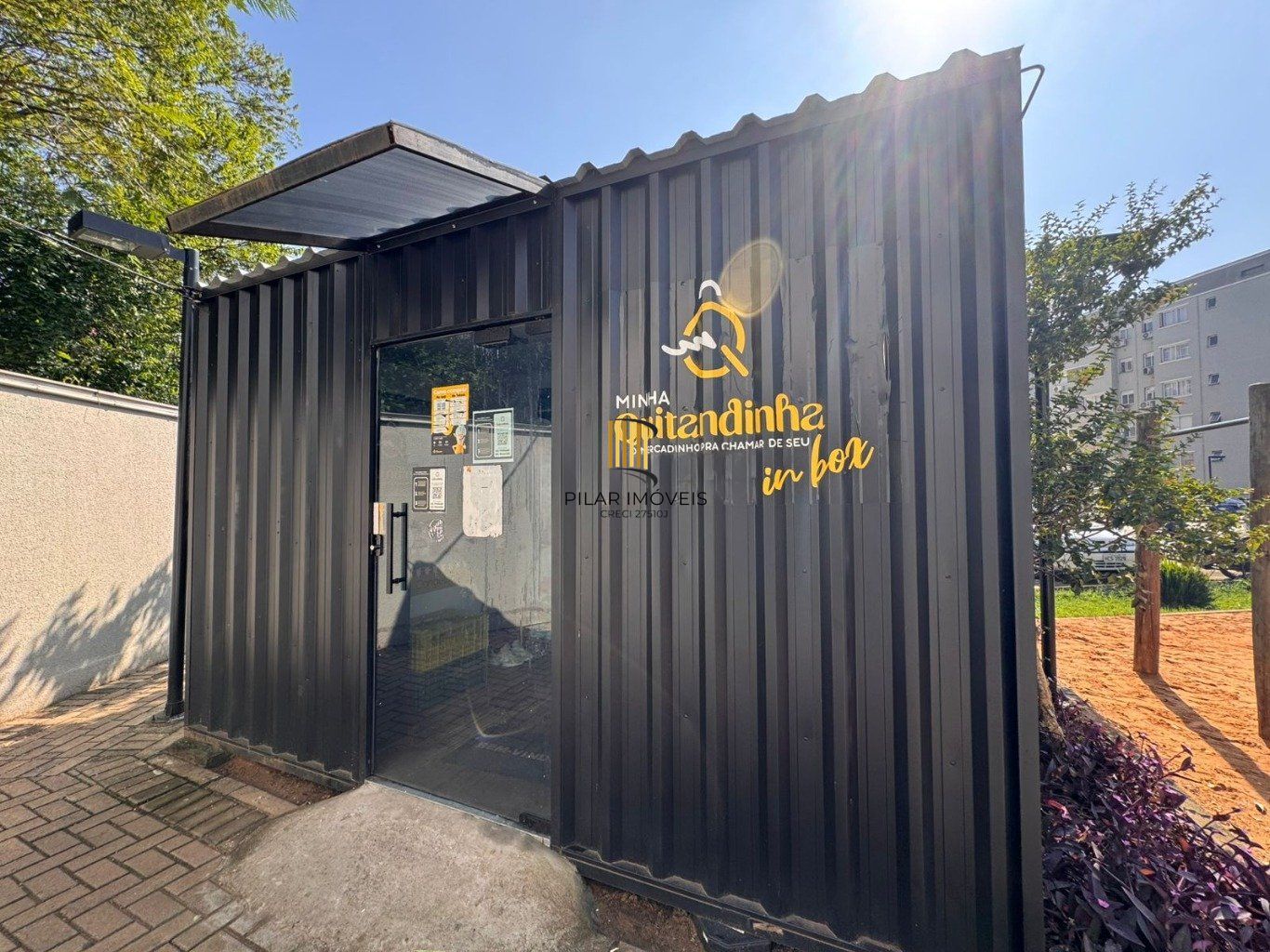 Apartamento de 2 dormitórios, elevador e 1 vaga de garagem em Canoas.