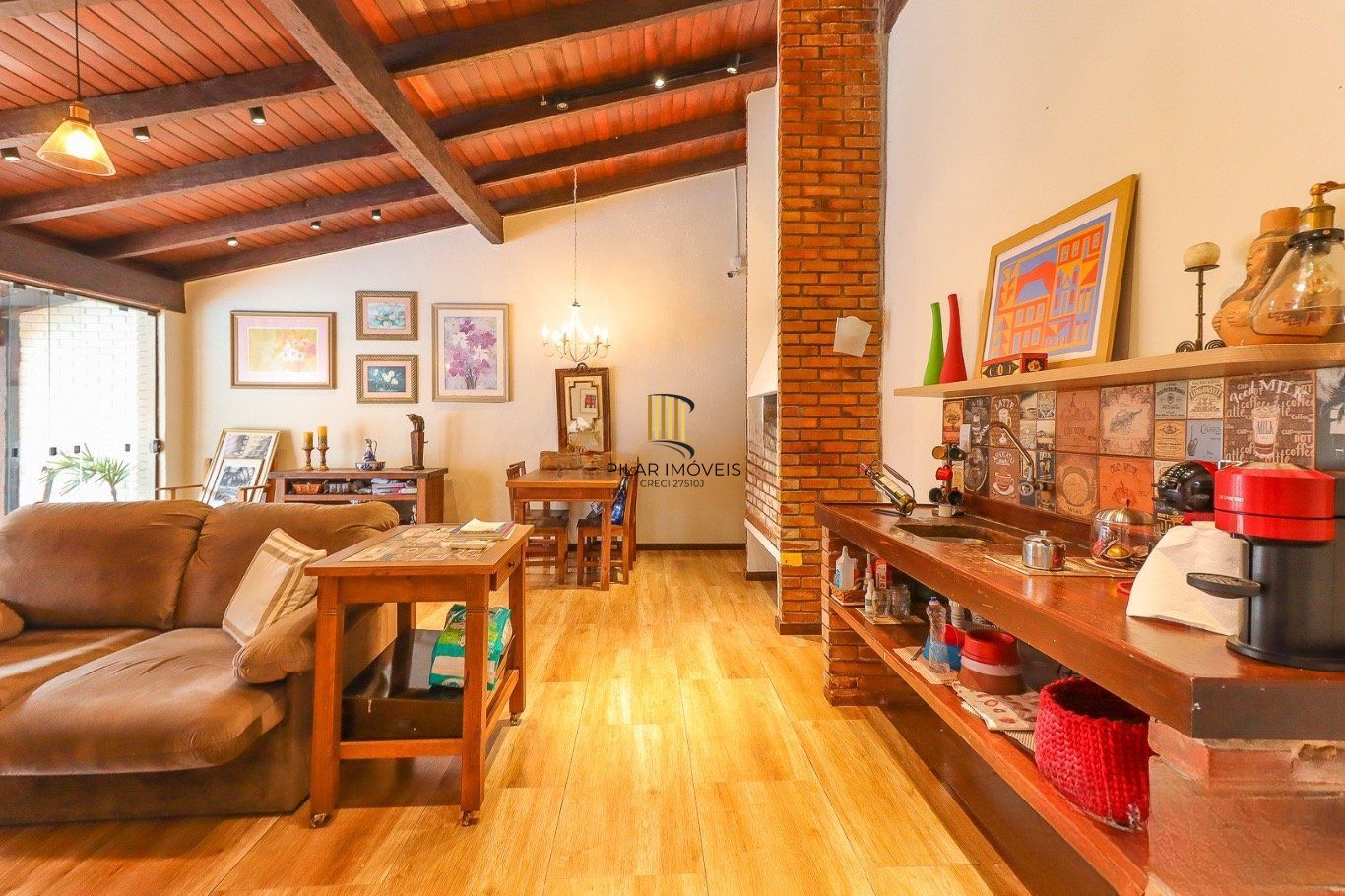 Casa de 3 dormitórios bairro Ipanema