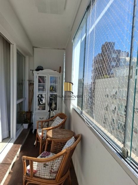 Apartamento com 3 quartos e 283m² à venda em Independência, Porto Alegre.