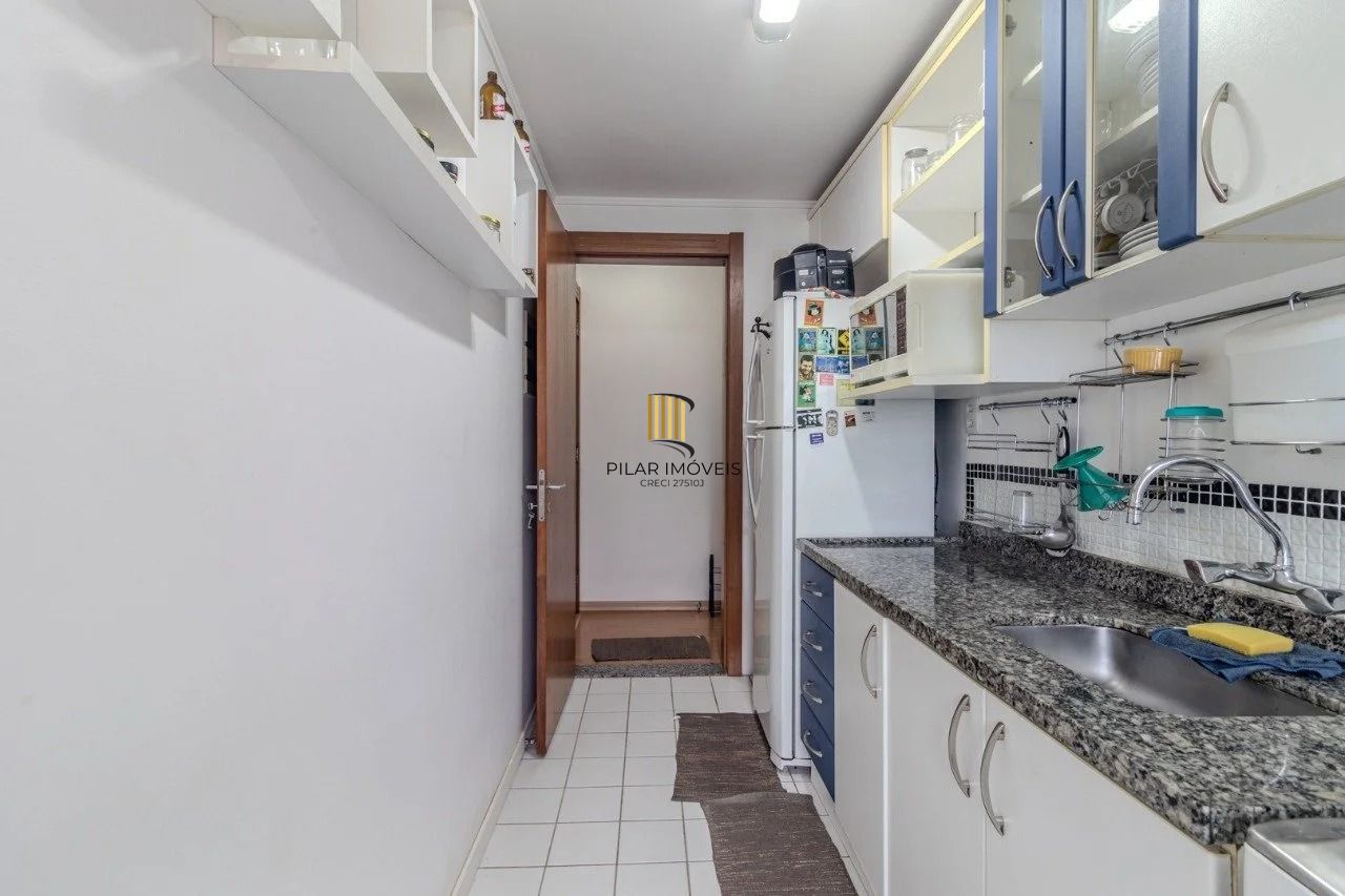 Apartamento 2 Dormitórios com 1 vaga coberta e elevador no Alto Petrópolis