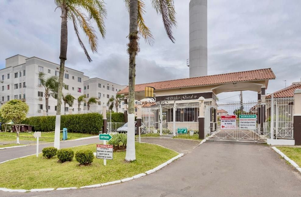 Casa em condomínio fechado de 3 dormitórios,2 vagas no bairro Parque Santa Fé.