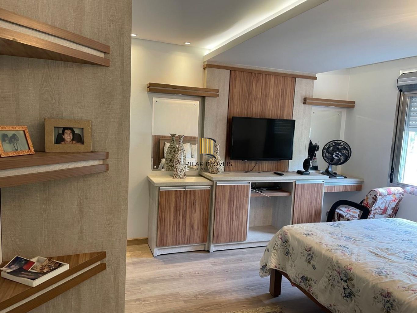 Apartamento à venda com 2 dormitórios no Bairro Cristo Redentor