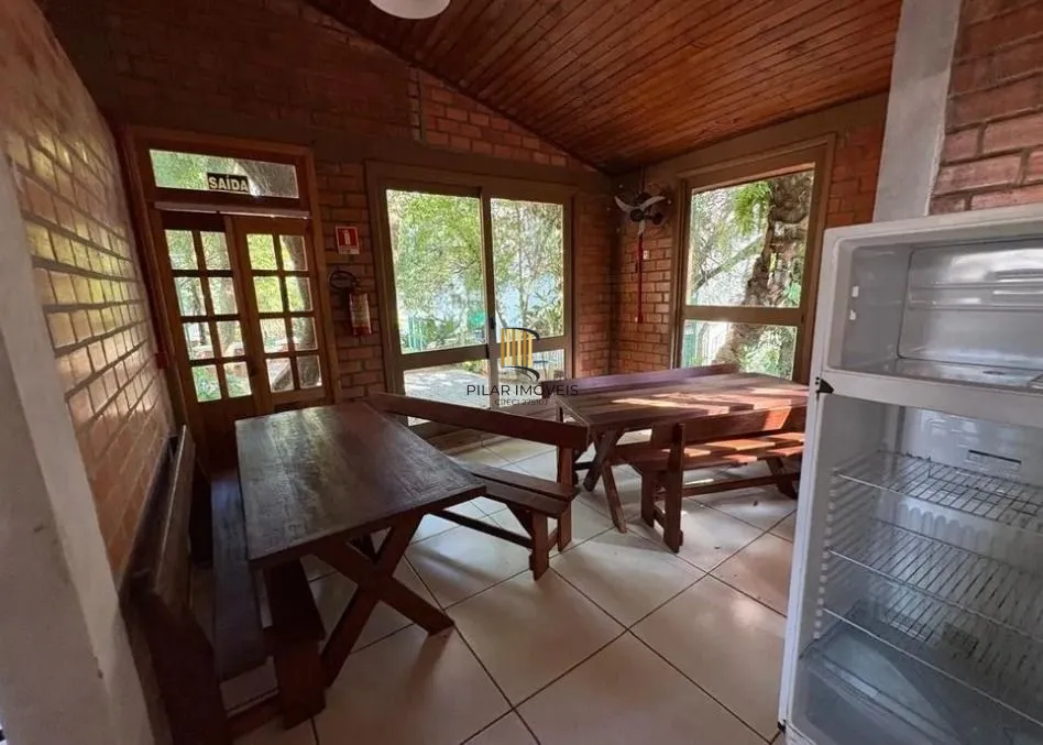Apartamento térreo de 2 dormitórios e 1 vaga no bairro Nonoai