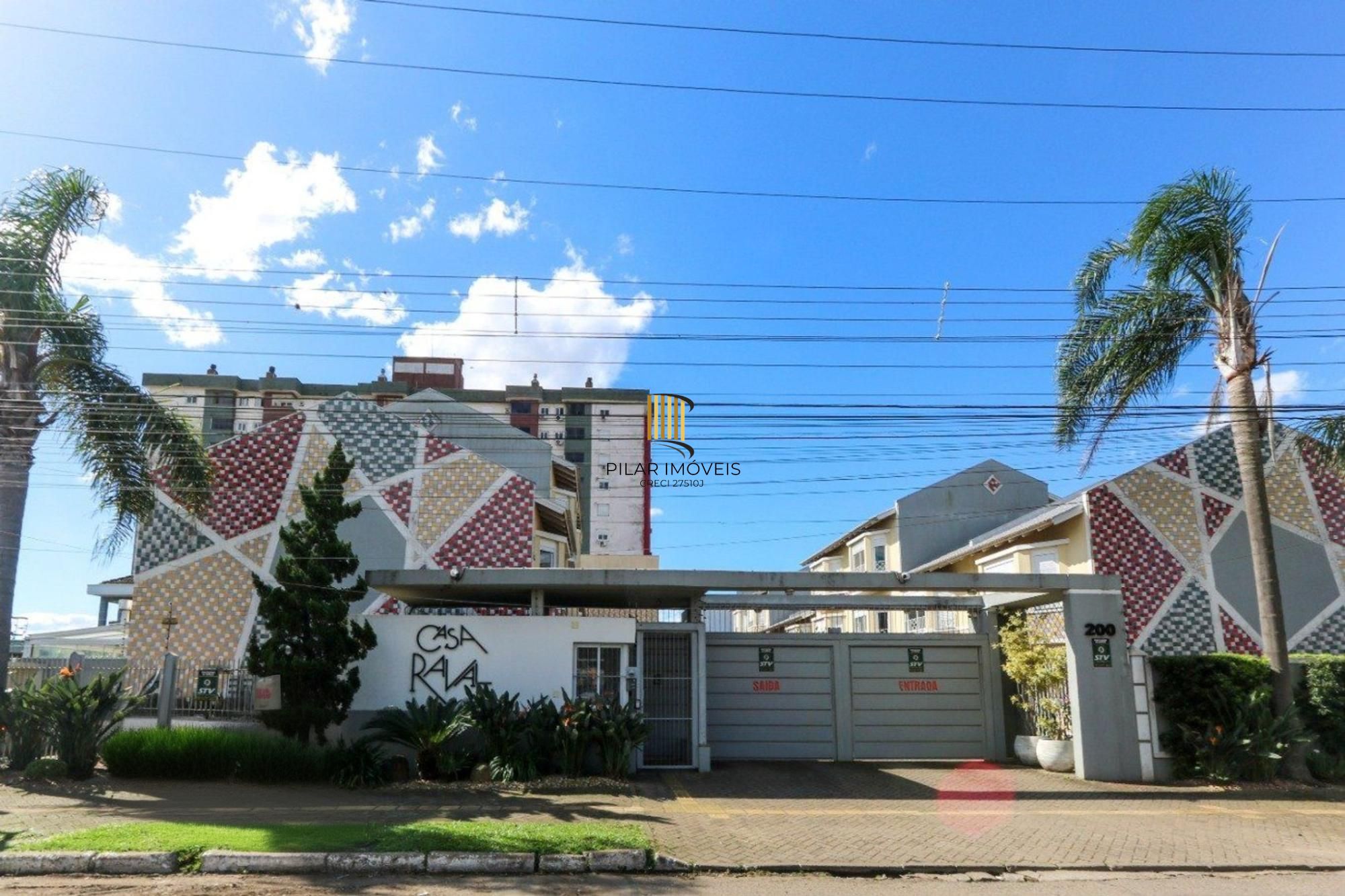 Casa em condomínio com 2 quartos e 2 vagas no bairro Marechal Rondon em Canoas.