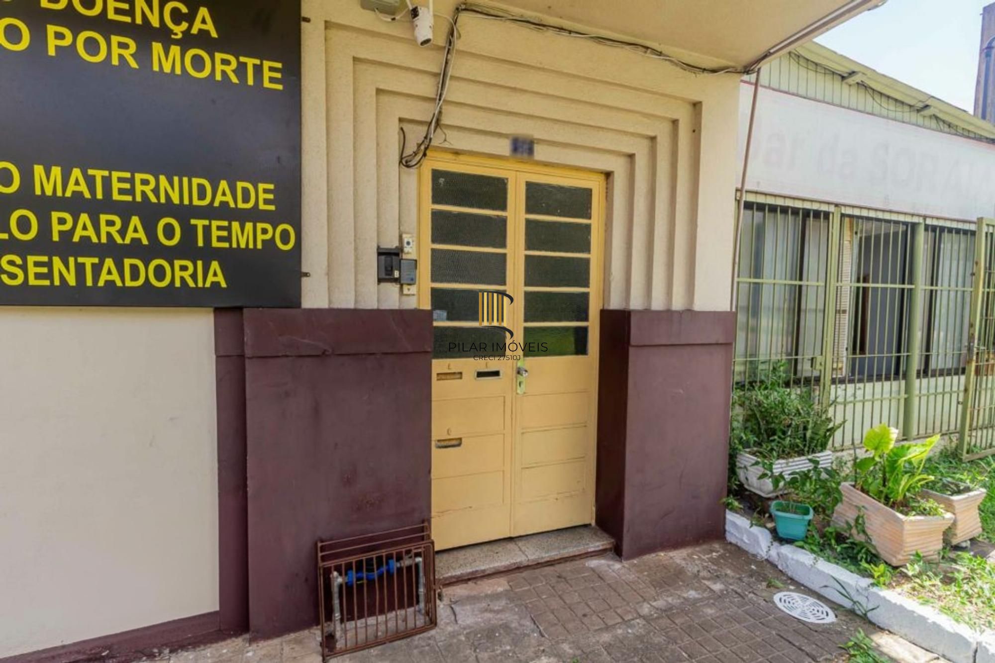 Apartamento semi mobiliado de 2 quartos no bairro Passo da Areia