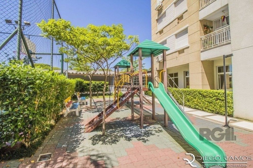 Apartamento de 3 quartos, suíte, elevador e 2 vagas no bairro Vila Ipiranga