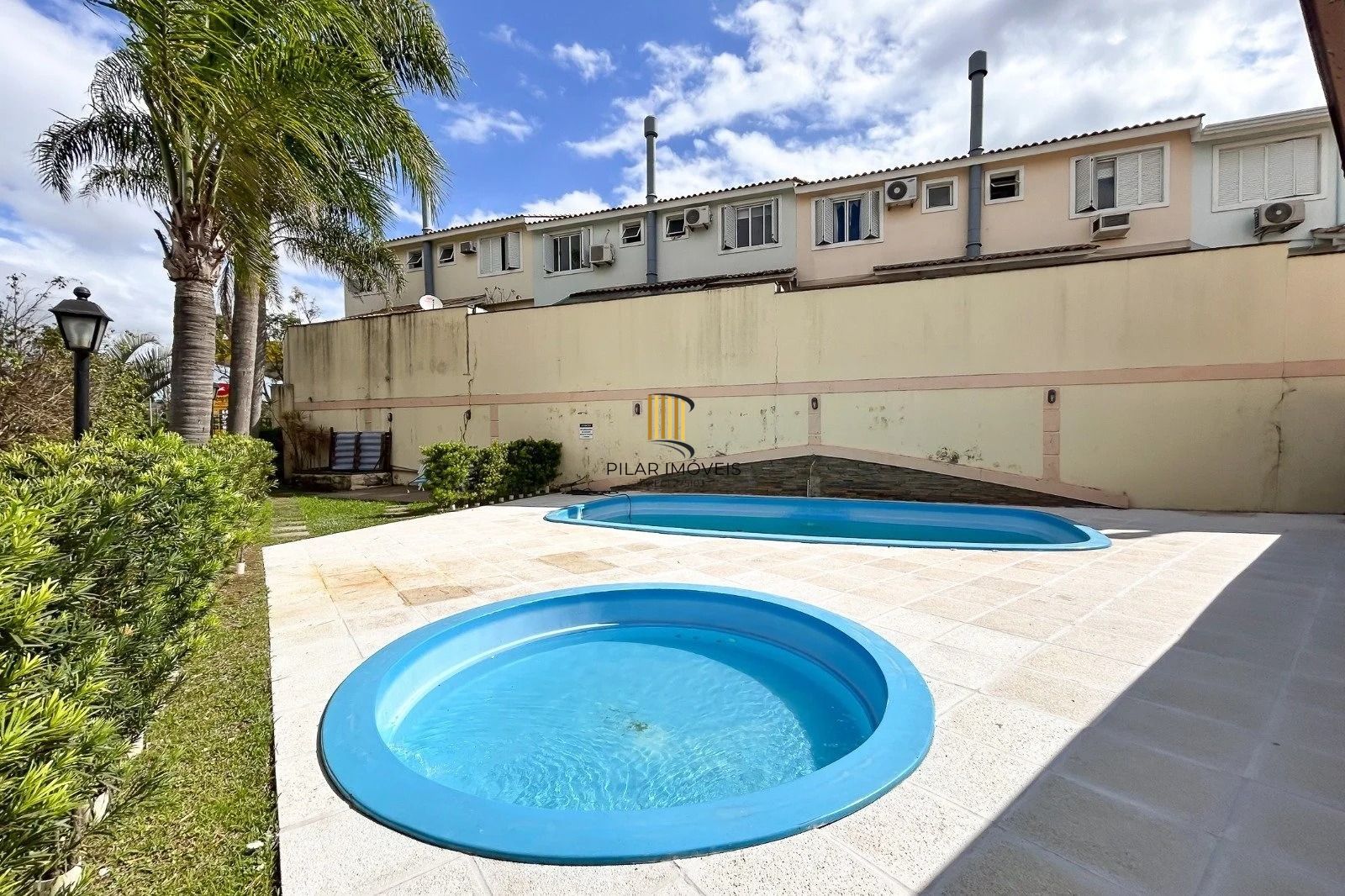 Casa cem condomínio com 2 dormitórios, 1 suite, 2 vagas no bairro Cavalhada