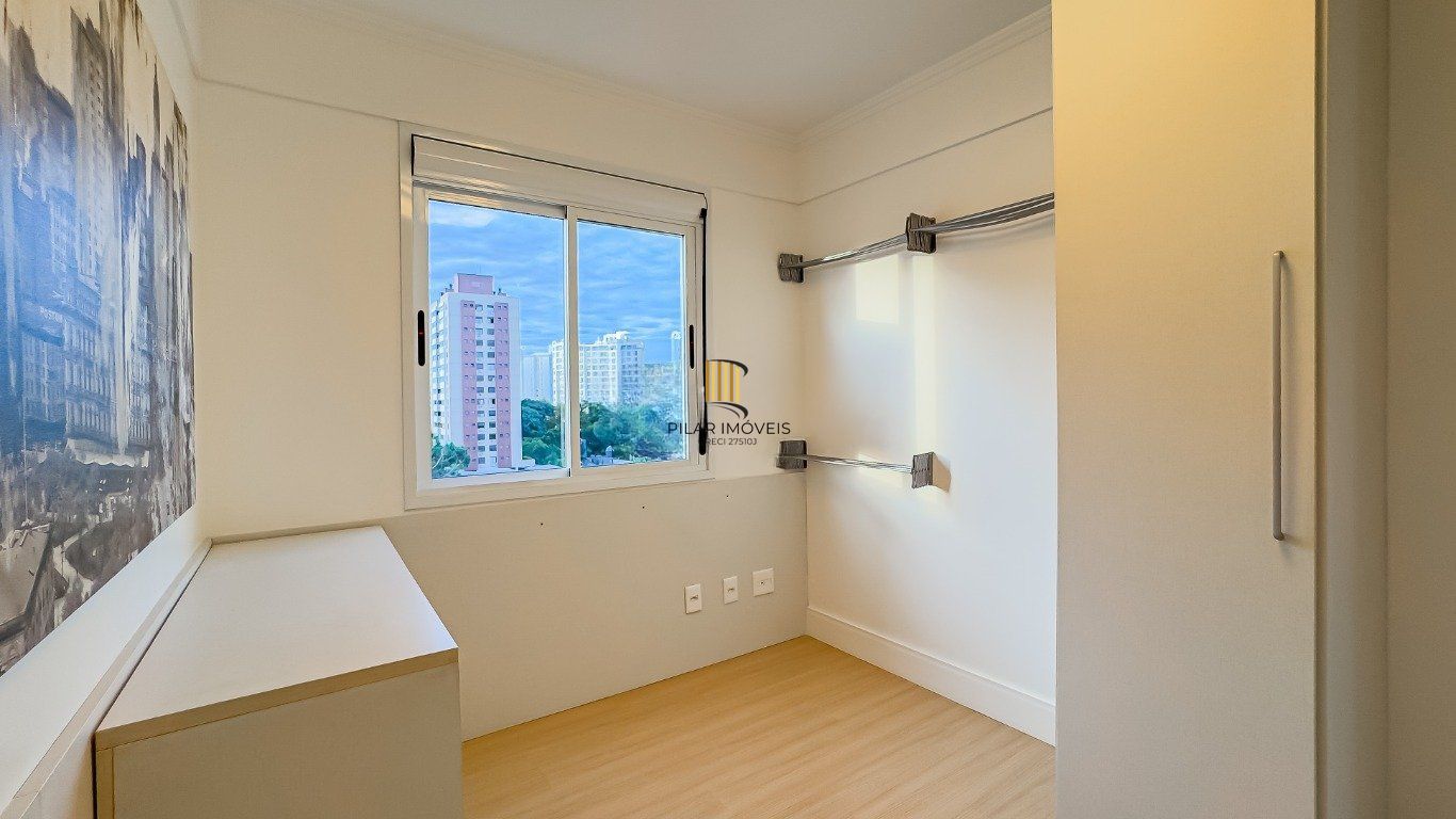 Apartamento com 3 quartos (1 suíte) e 2 vagas no Bairro Passo da Areia.