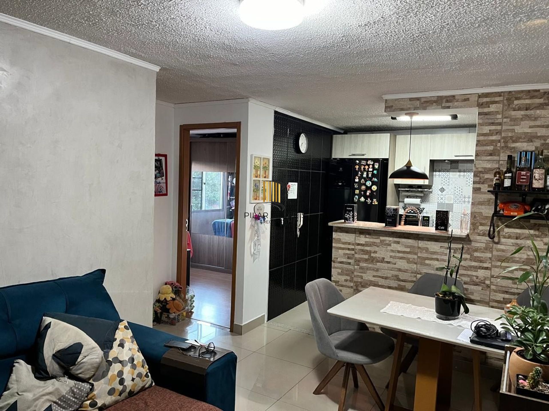 Apartamento de 2 dormitórios e 1 vaga de garagem em Canoas.