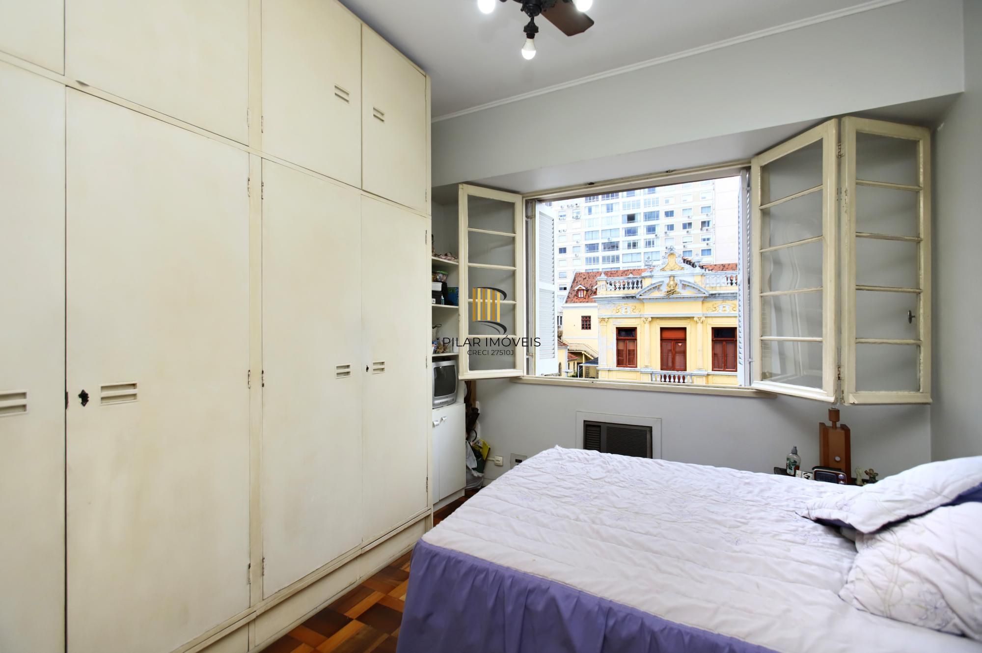 Apartamento 3 quartos com elevador no centro de Porto Alegre para Comprar