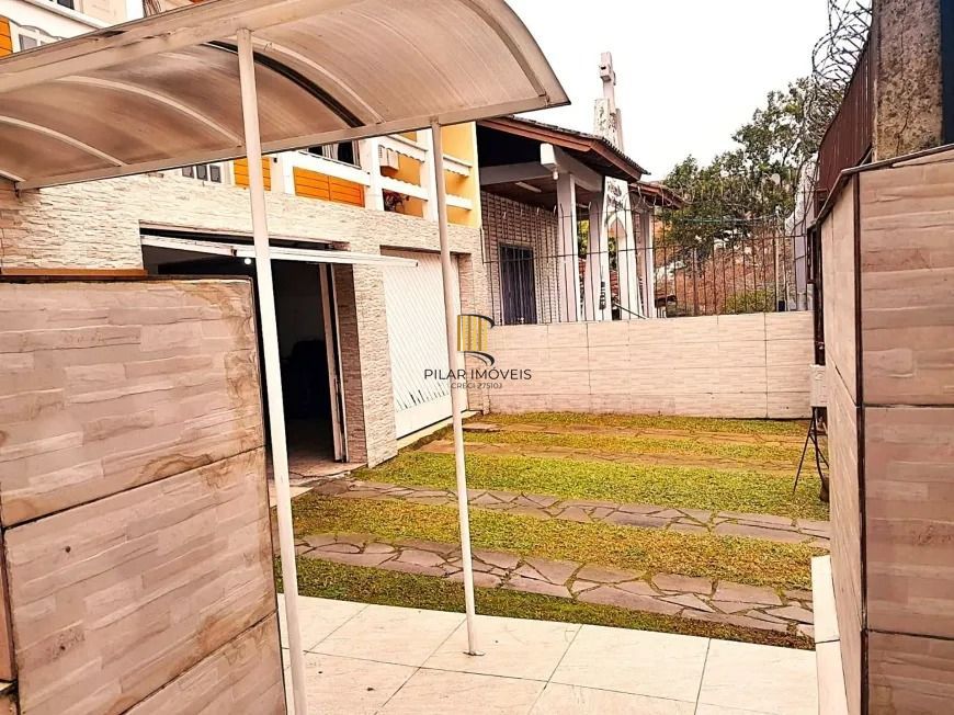 Casa com 3 Quartos e 3 banheiros à Venda, 387 m²