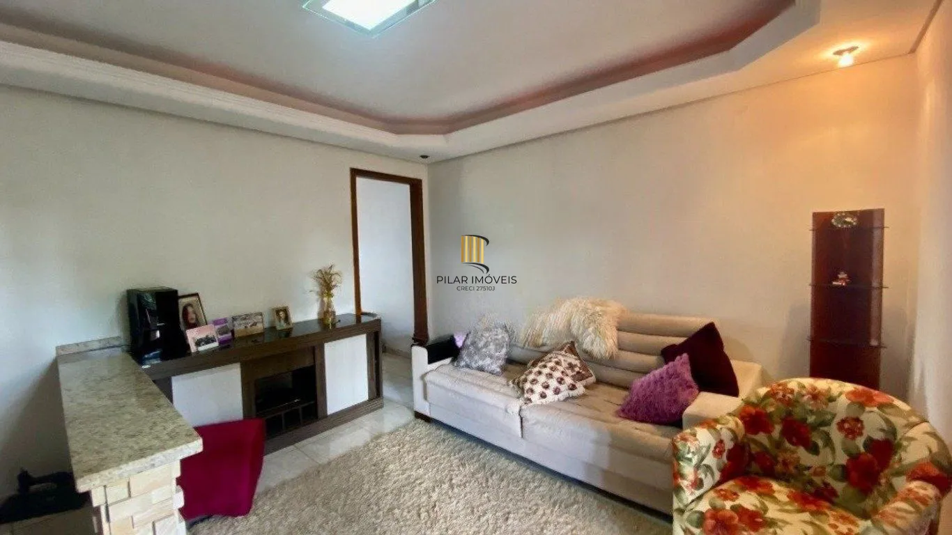 Casa de 2 dormitórios e 2 vagas de garagem em Canoas.