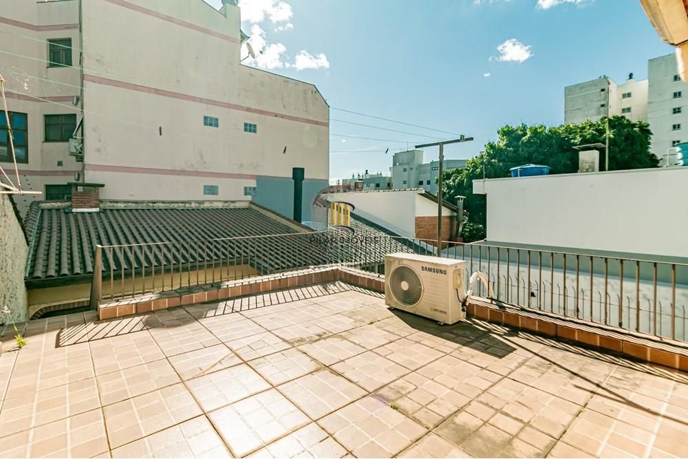 Casa com 3 dormitórios e 185m² no bairro higienópolis