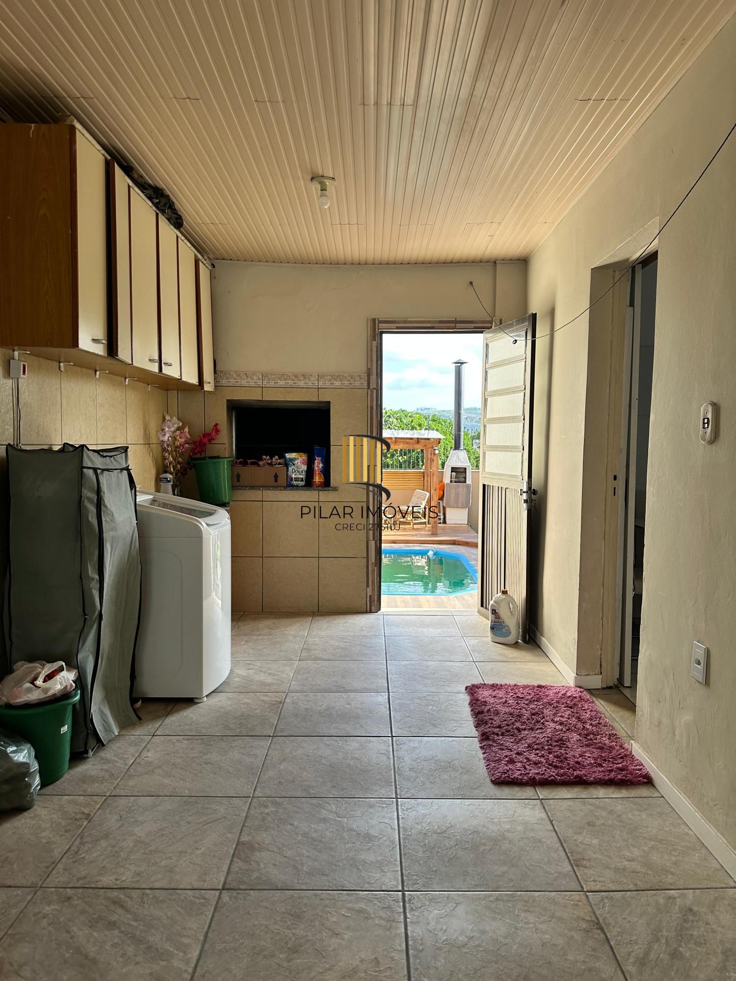 Casa com 3 quartos e 220m² à venda em Parque Santa Fé, Porto Alegre.