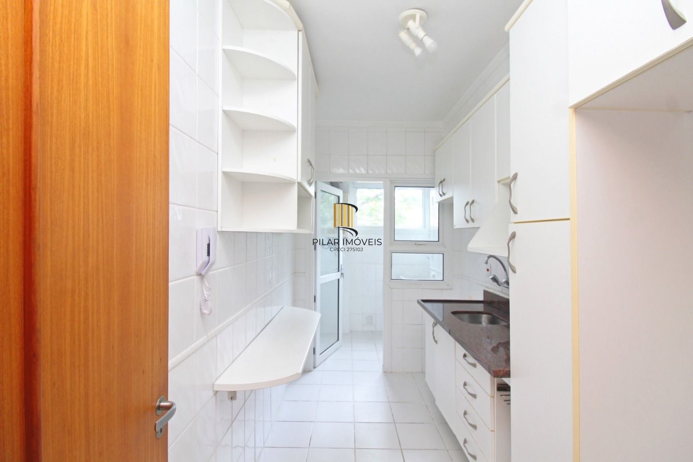 Apartamento com 3 Quartos, 1 suite e 1 vaga à Venda no bairro Tristeza.