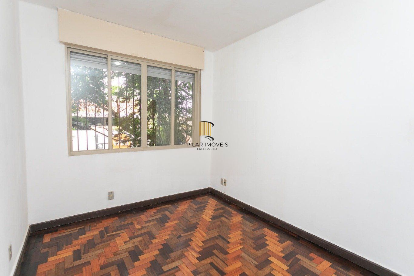 Apartamento à venda com 3 Dormitorios 80 m² no Bairro Petropolis