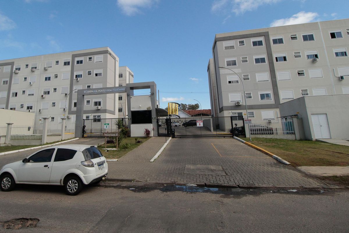 Apartamento 2 dormitórios Linda Vista, 1 vaga e Piscina na Av. Protásio Alves