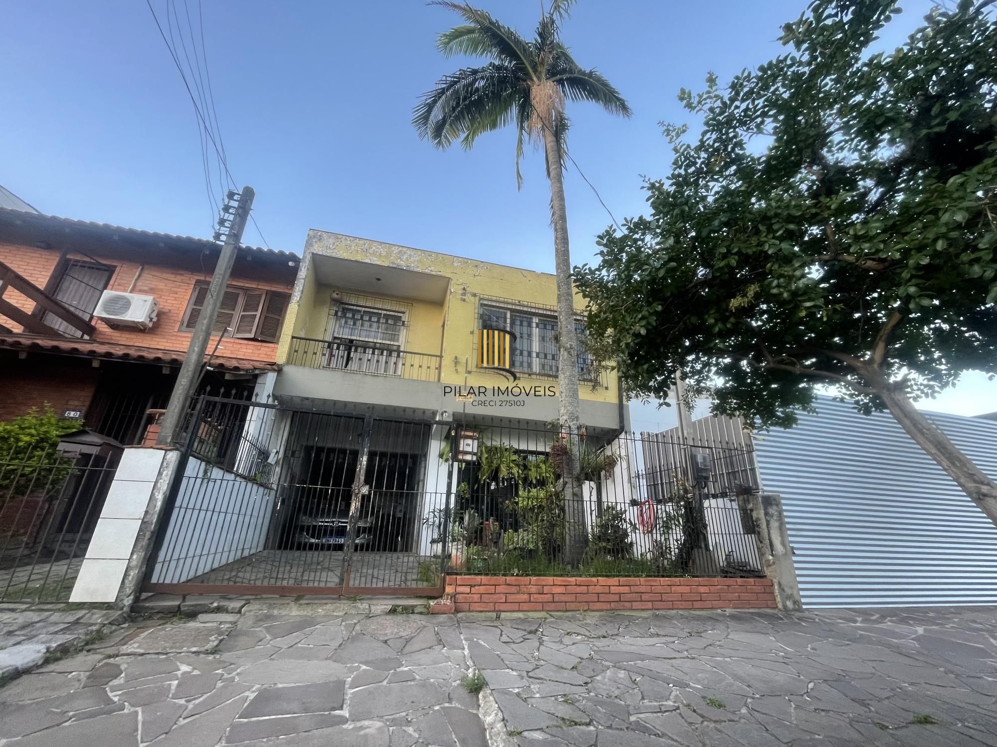 Casa 3 dormitórios e 2 vagas, 154m2 Bairro Santa Maria Goreti,  Porto Alegre