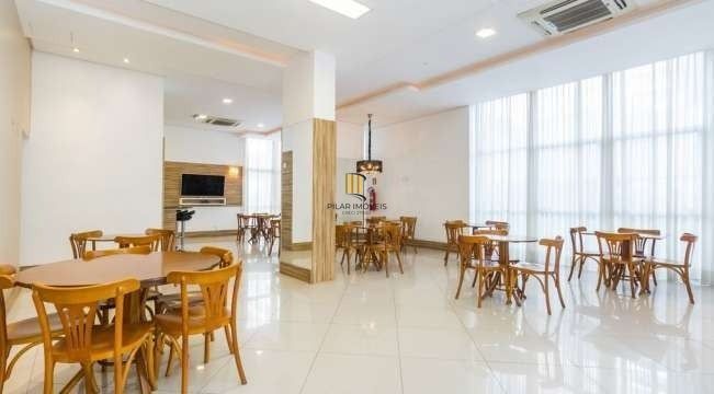Apartamento de 2 dormitórios bairro Passo da Areia