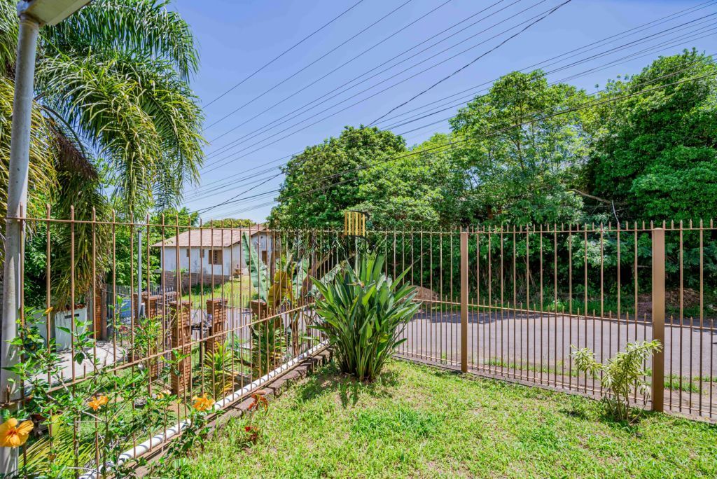 Casa com 3 quartos e 4 vagas à venda em Vila Nova