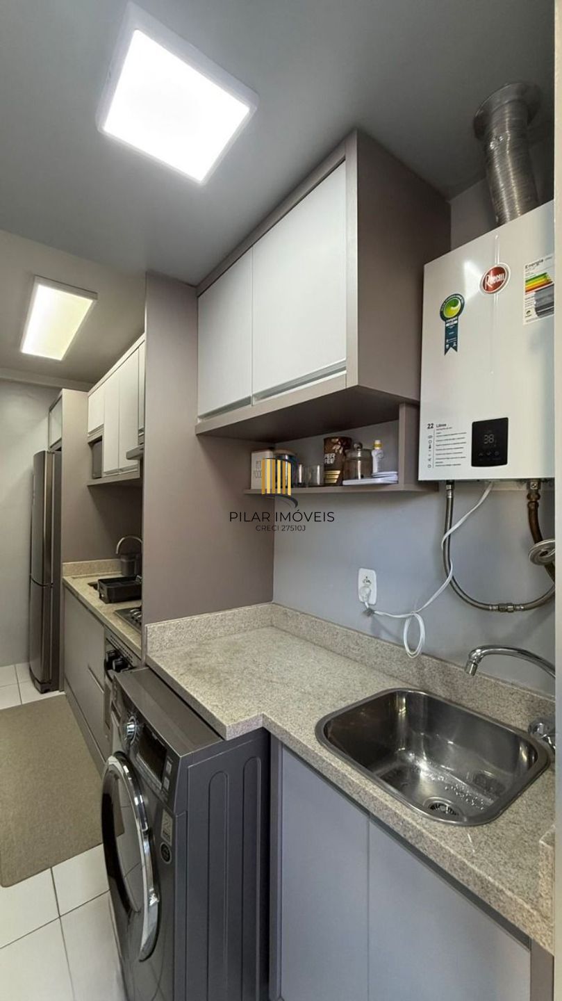 Apartamento de 2 dormitórios, elevador e 1 vaga de garagem em Canoas.