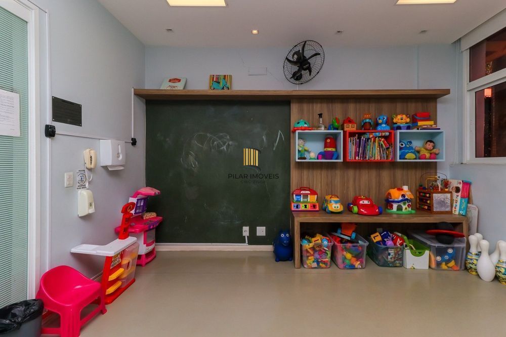 Apartamento de 3 quartos, suíte, elevador e 1 vaga no bairro Azenha