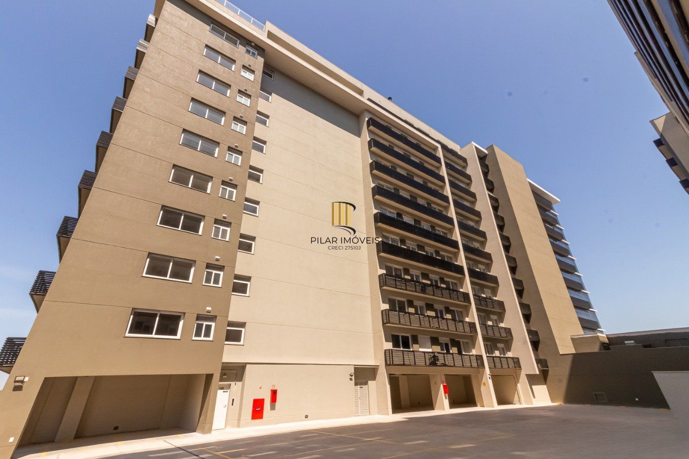 Apartamento com 1  Dormitório com piscina e Elevador no Centro de Canoas.