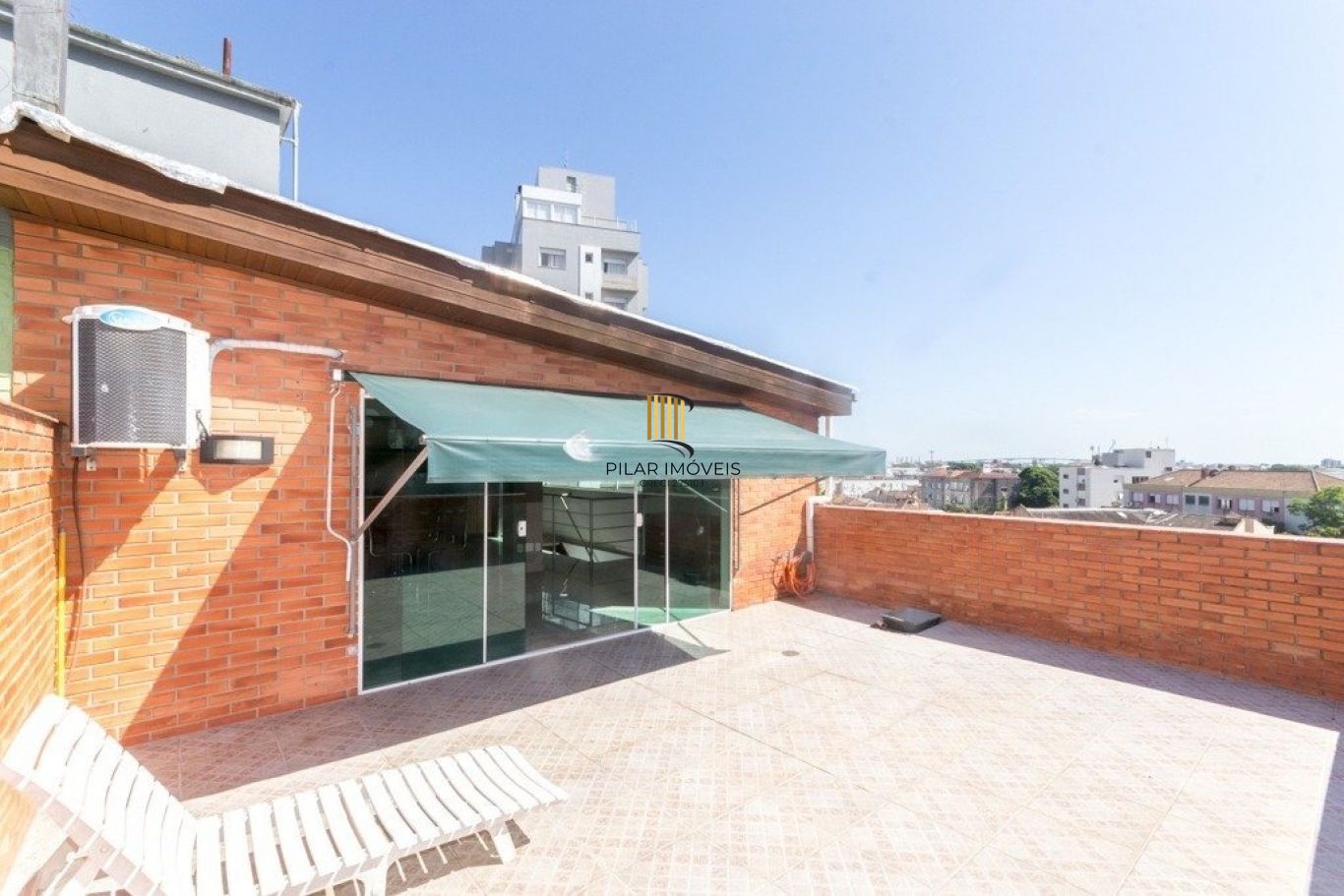 Cobertura à venda com 2 quartos 153 m²  avenida Mariland, São João, Porto Alegre