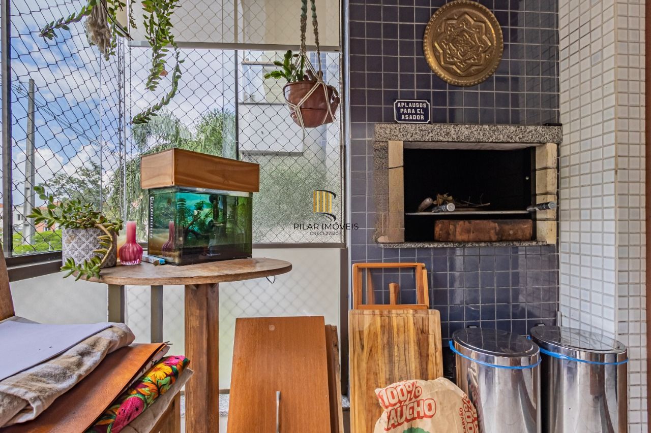 Apartamento 2 Dormitórios, Suíte, Elevador e 2 vagas no Tristeza