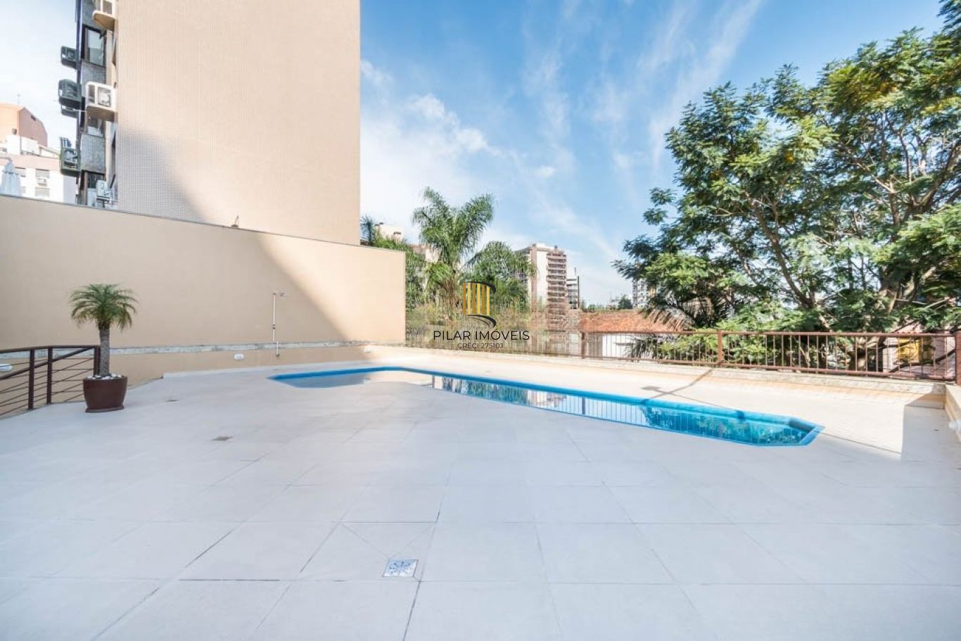 Apartamento com 3 dormitórios e 2 vagas de garagem no Bairro Higienópolis