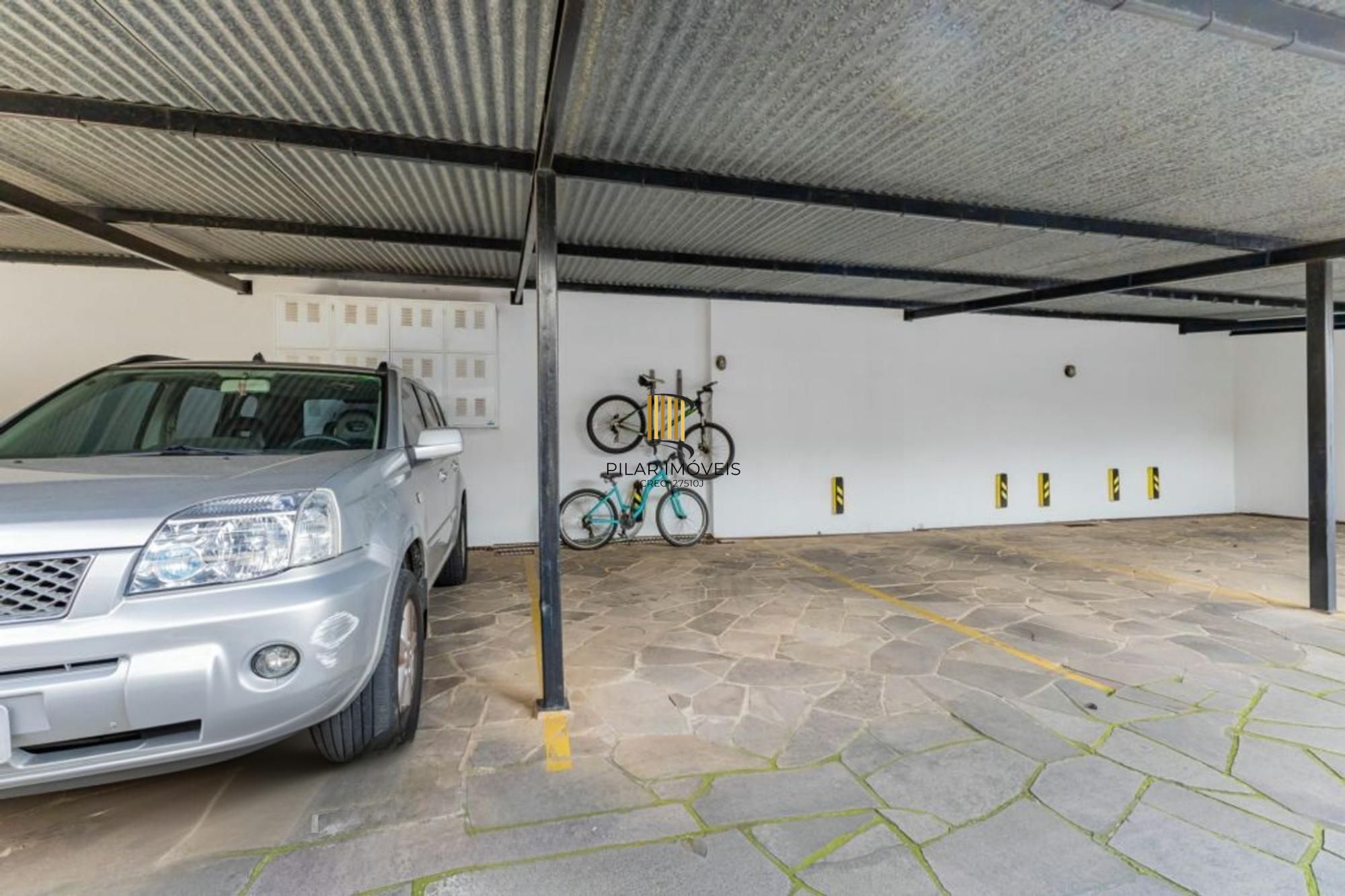 Apartamento com 3 quartos, 1 suíte, 3 vagas e elevador no Bairro São João.