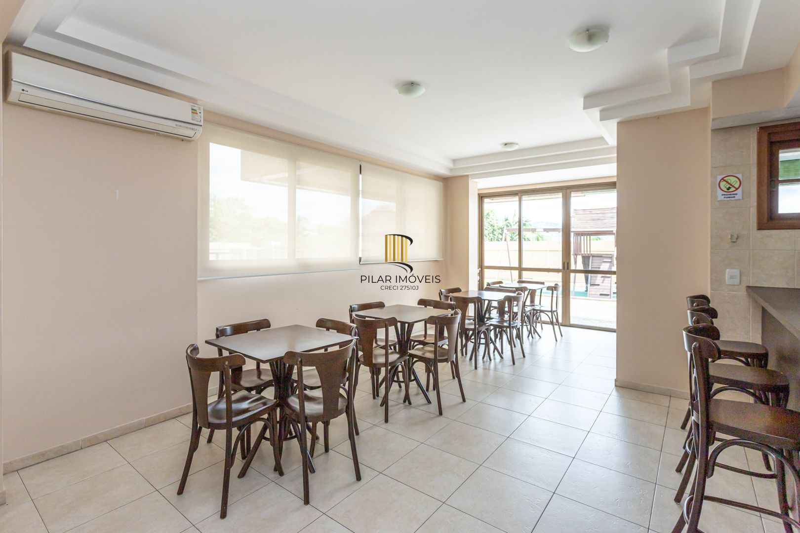 Apartamento de 97m², 2 dormitórios,1suíte, 3 vagas de garagem na rua Guararapes