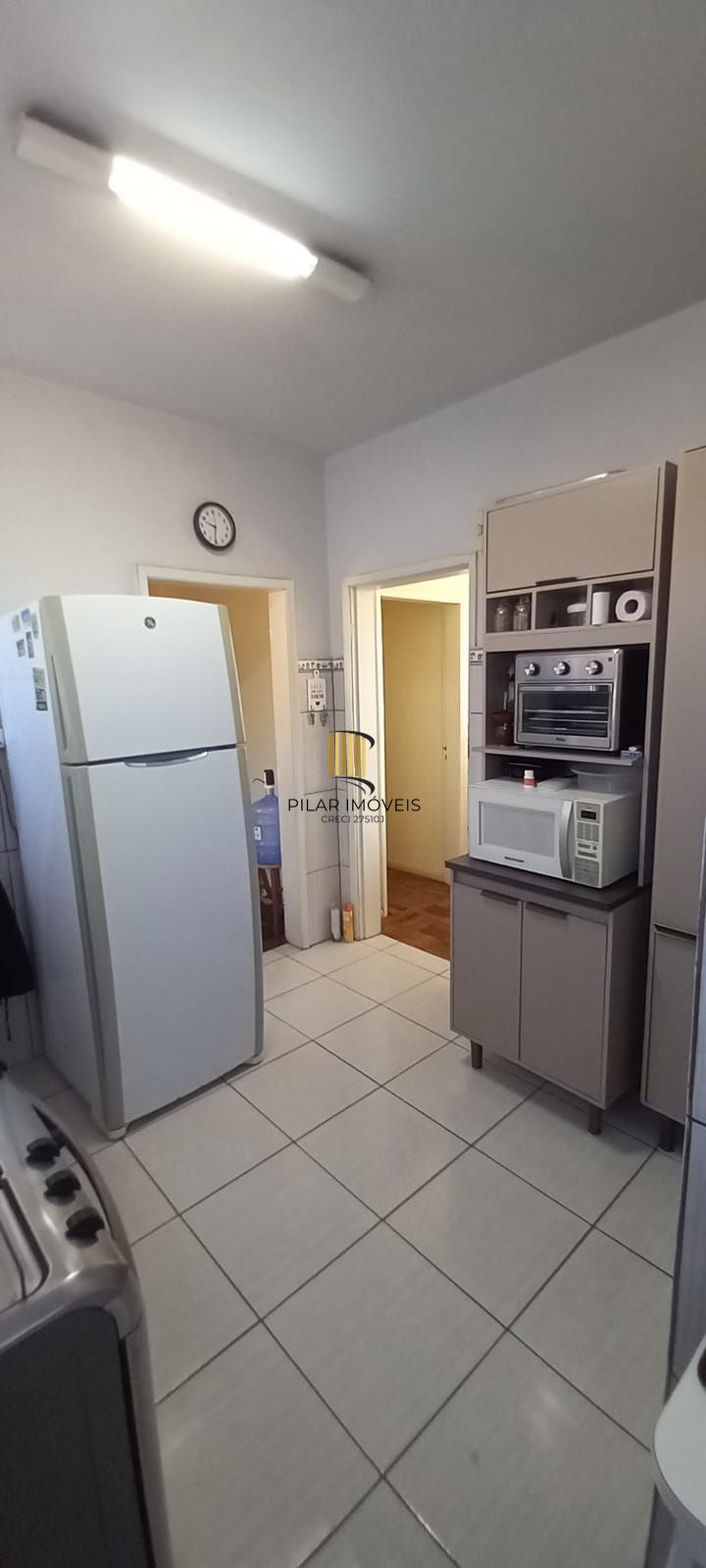 Apartamento com 2 quartos,1 vaga de garagem e elevador no bairro Navegantes