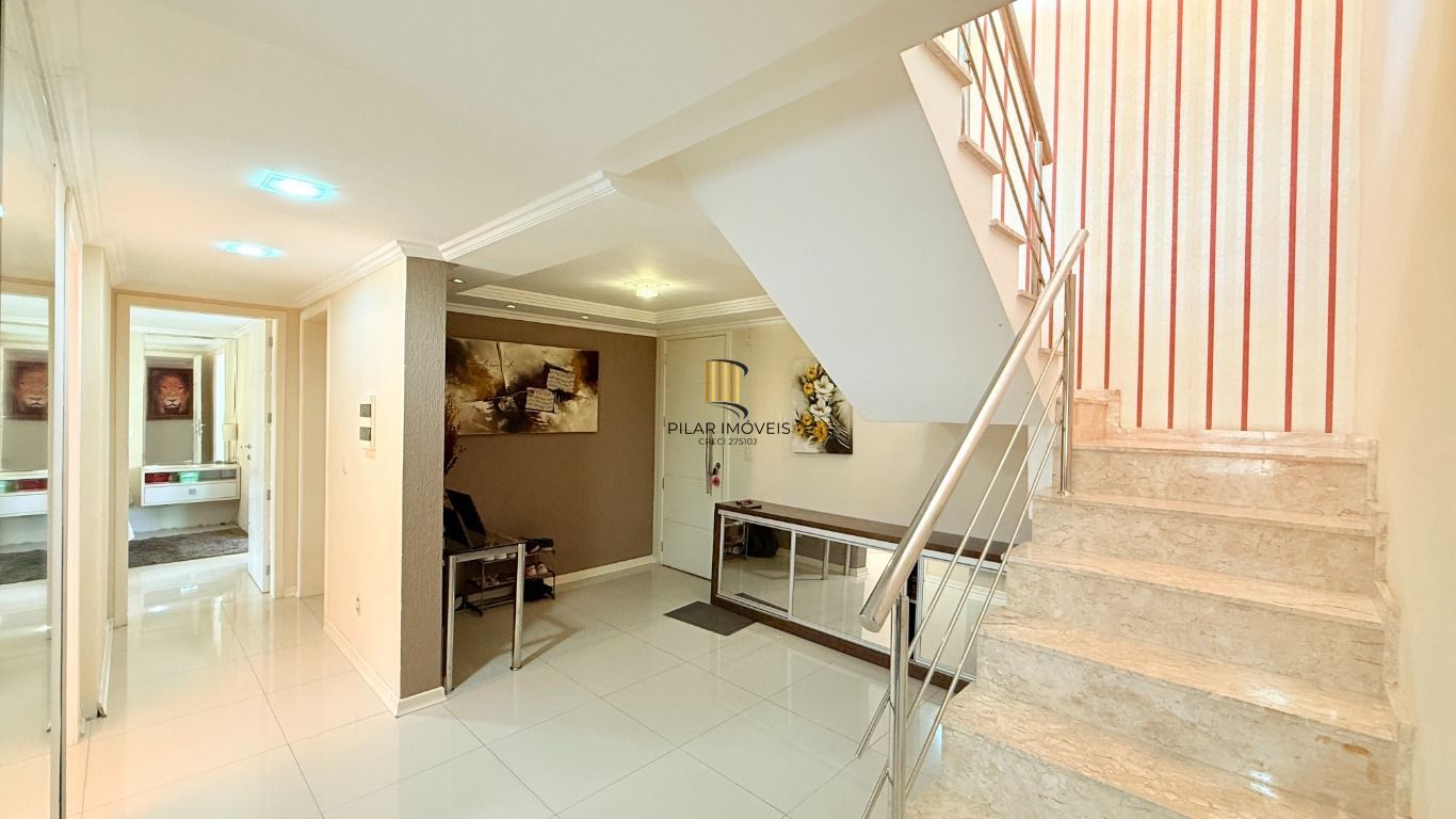 Apartamento de 3 dormitórios e 2 vagas de garagem em cachoeirinha.