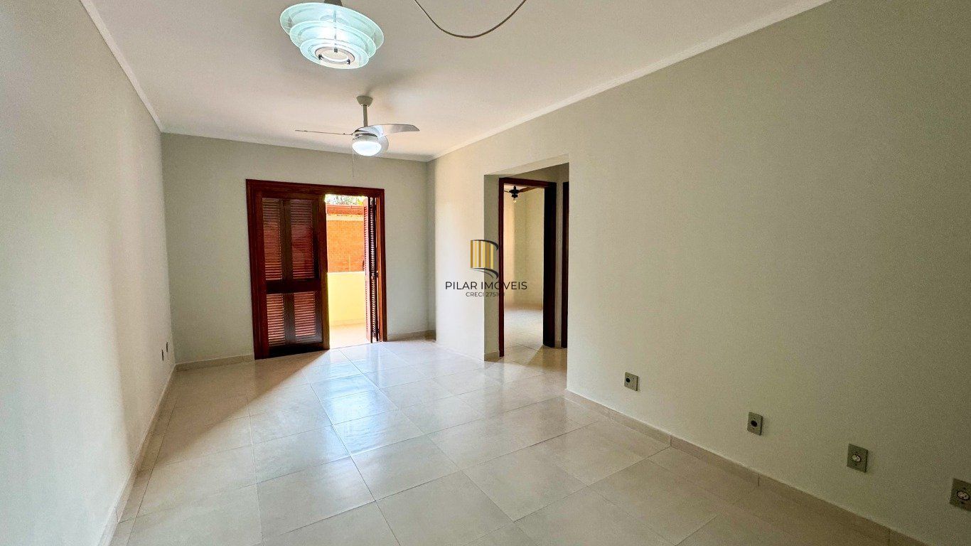 Apartamento com 2 dormitórios e 2 vagas de garagem em Canoas.