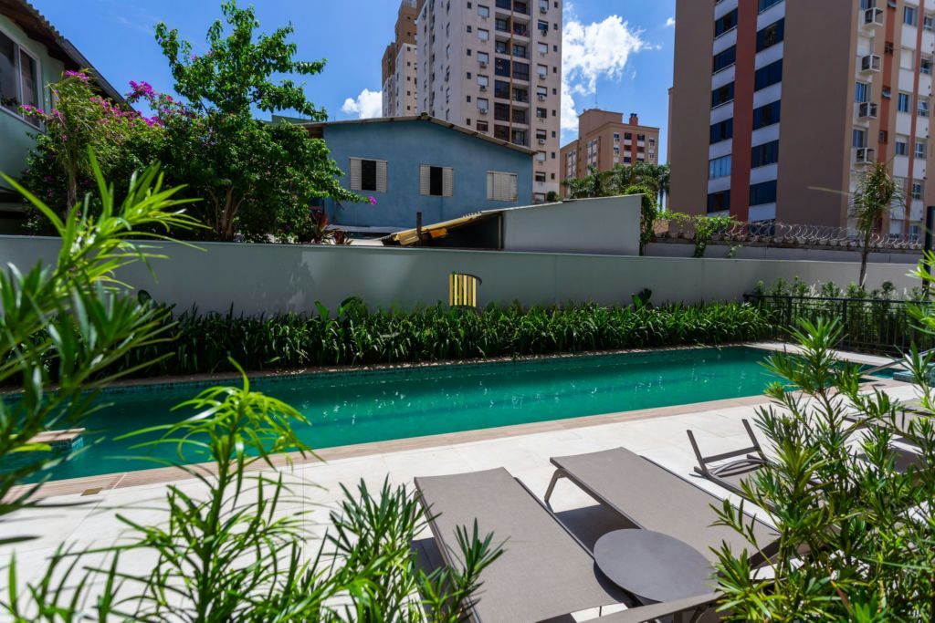 Apartamento com Elevador, Piscina, 1 Quarto no Bairro Partenon.