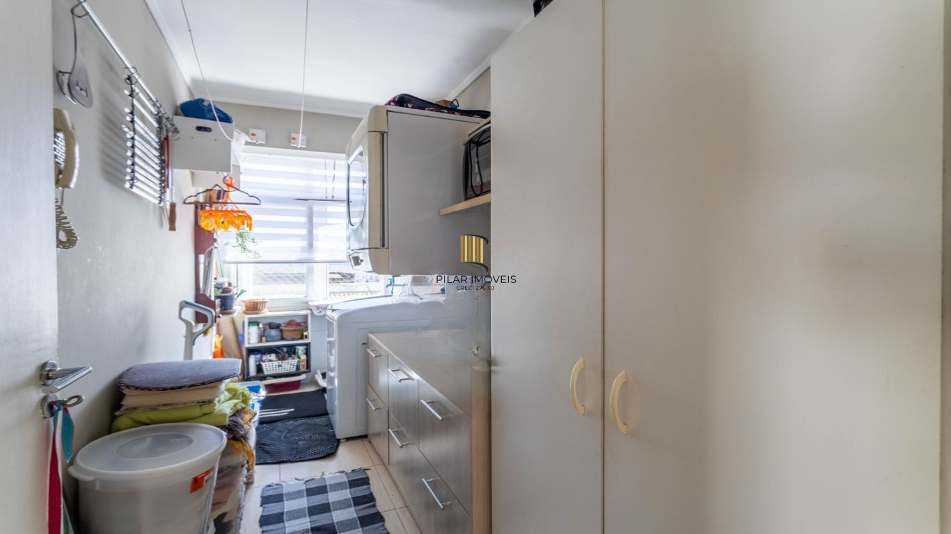 Apartamento com 2 dormitórios e 1 vaga de garagem no Bairro Santana