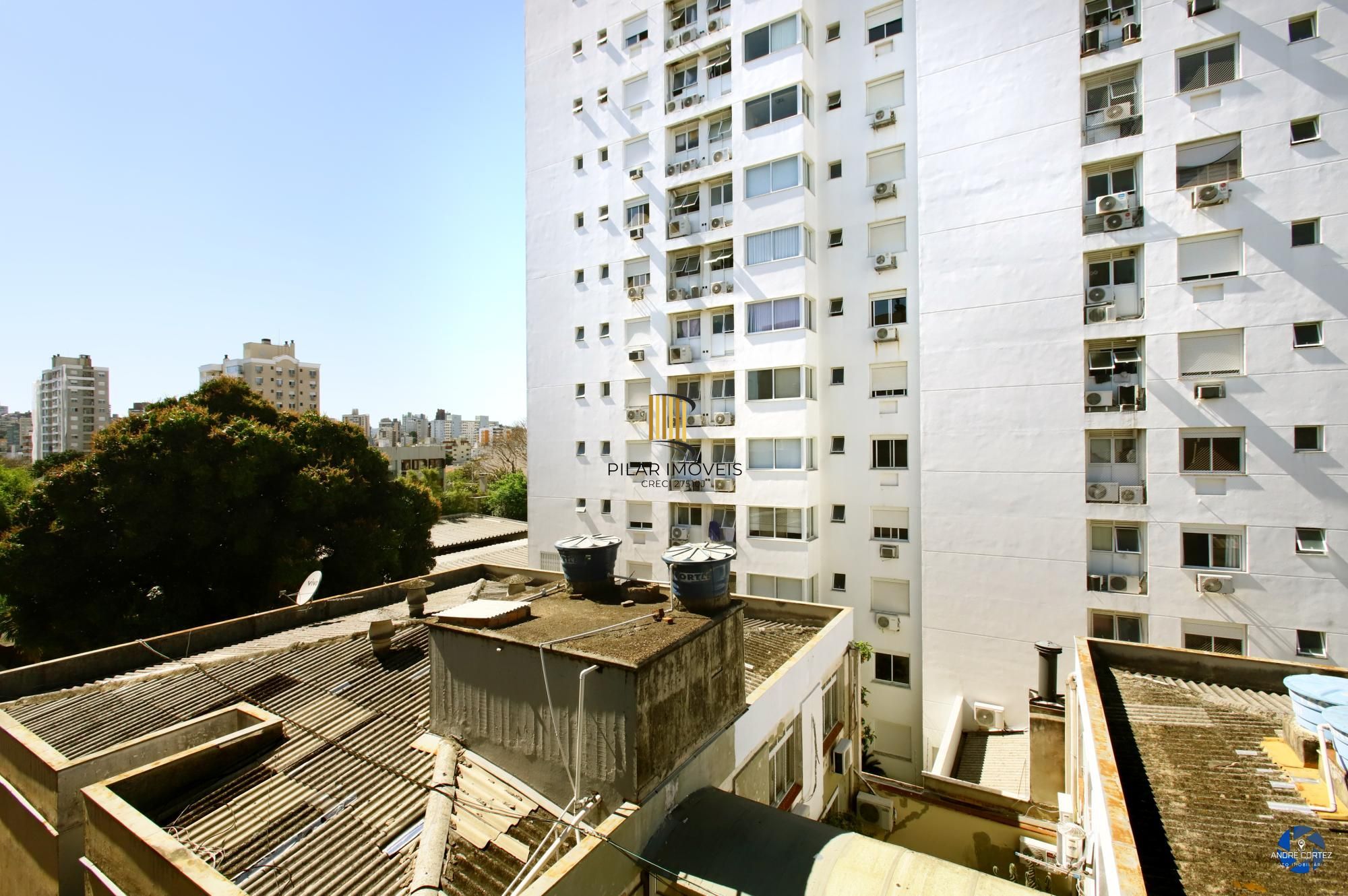 Cobertura com 3 dormitórios e 2 vagas no Bairro Santana